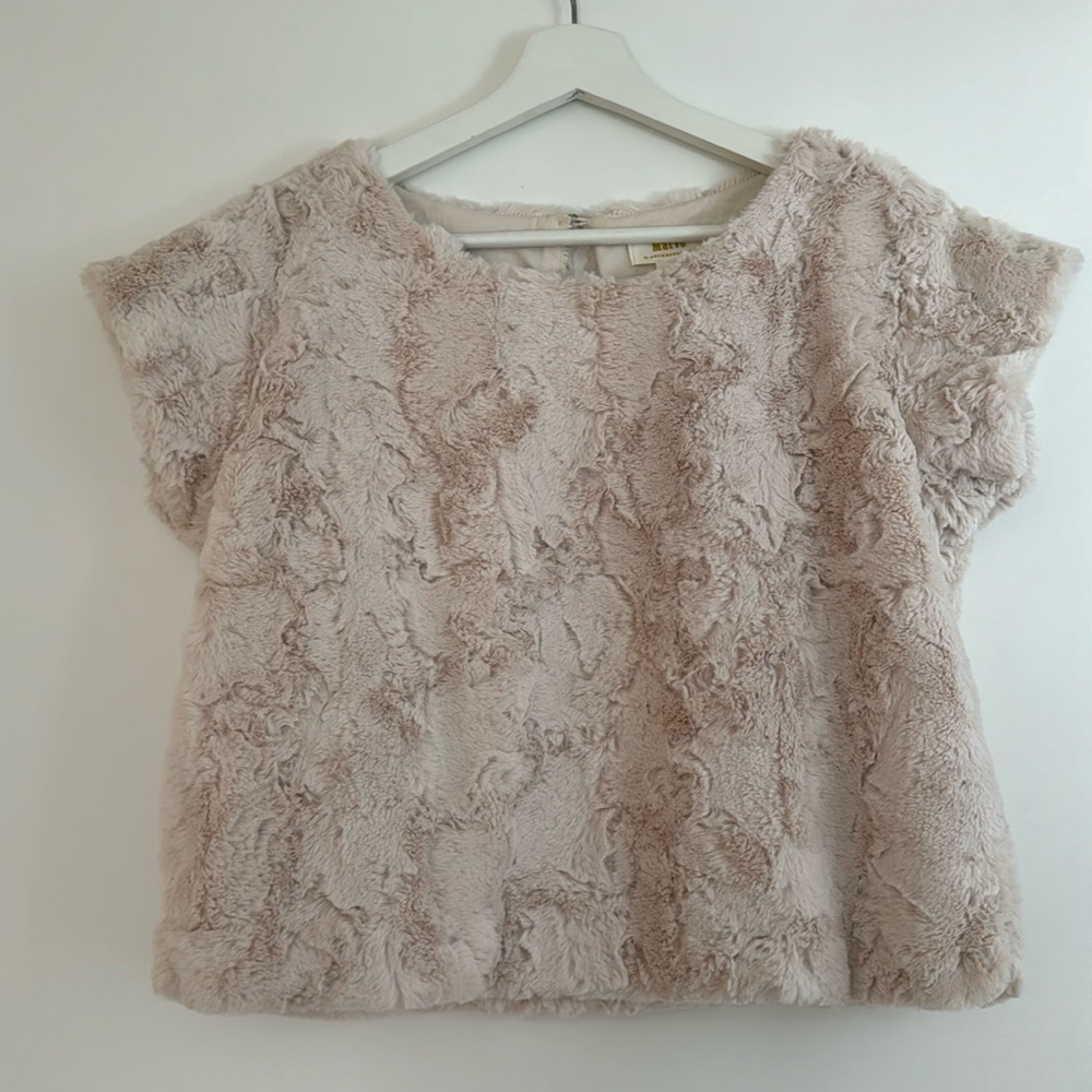 Awesome textured cropped shirt, never worn